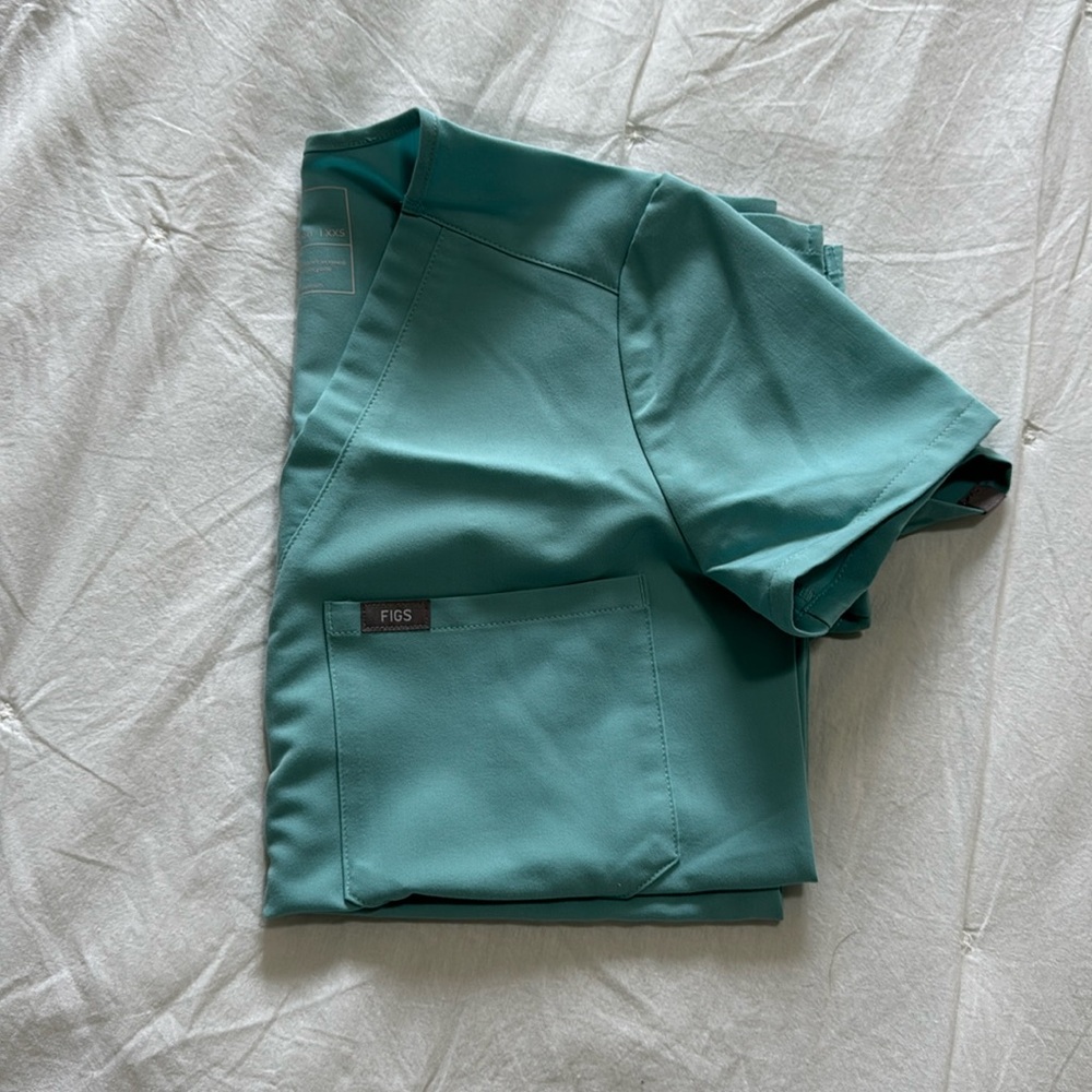 FIGS | Catarina Scrub Top